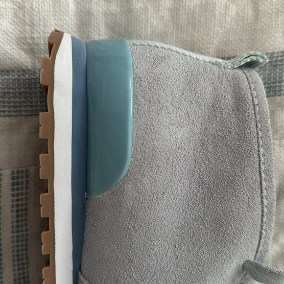 Tory Sport Light Blue Chukka Sneaker Size 8M - Picture 7 of 8